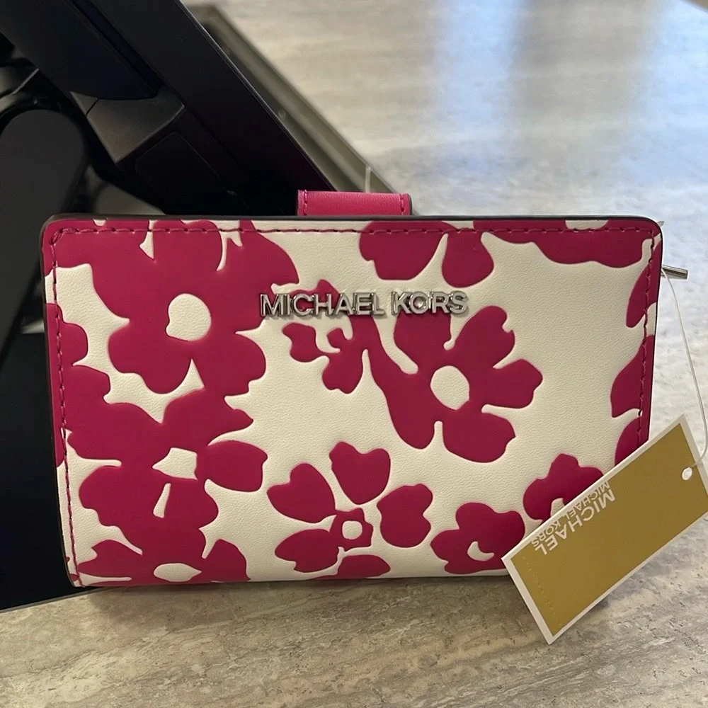 Michael Kors Jet Set Medium Floral Print Bi-Fold Wallet Dragonfruit NWT